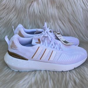 Adidas Swift Run 22 Womens Shoes Size 8.5